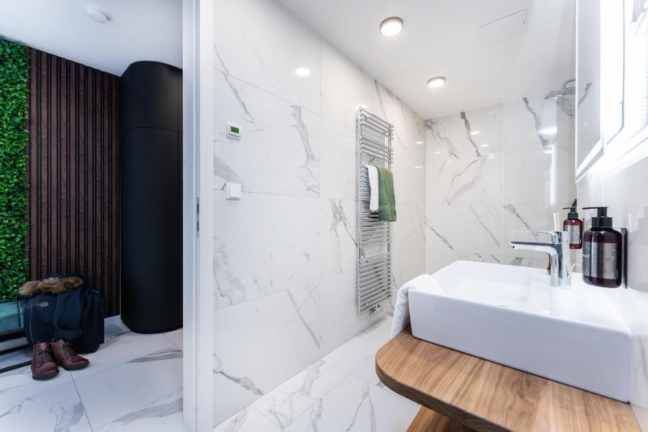 Moli Apartman S Privatni Saunou - Molo Lipno Resort ليبنو ناد فلتافو المظهر الخارجي الصورة